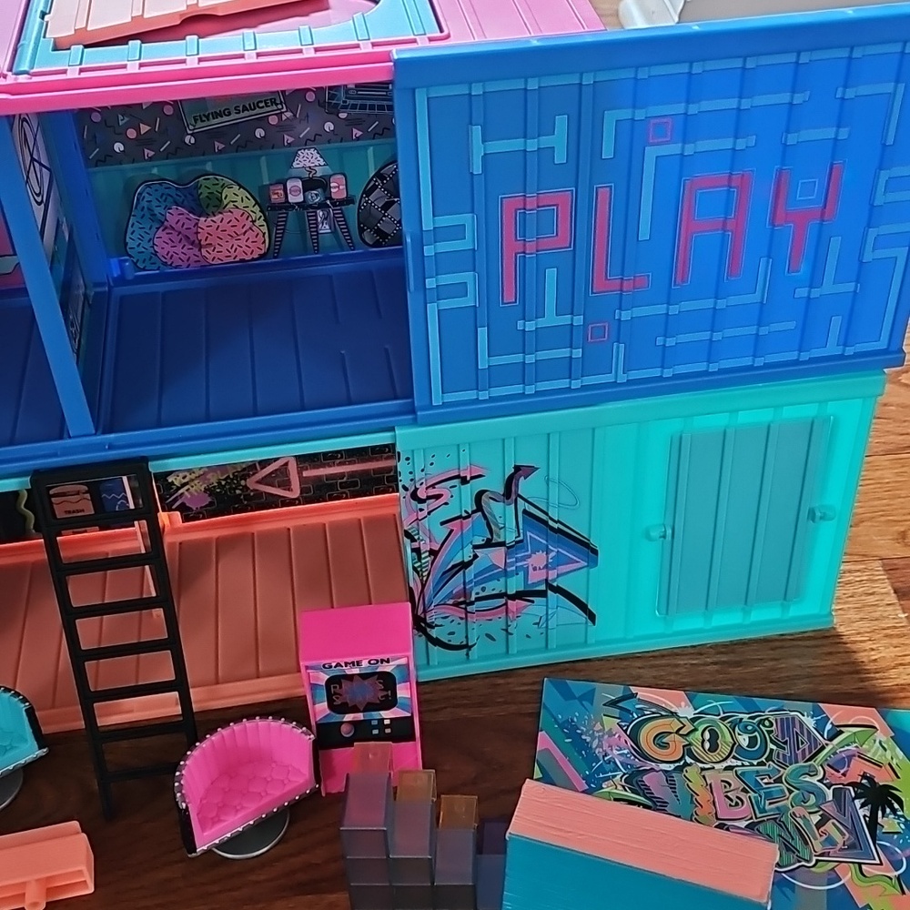 Lol Surprise Modular Doll Container House Clubhouse Playset - Picture 3 of 7